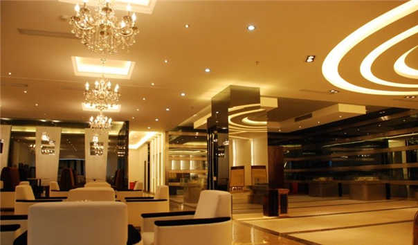 廣安酒店大廳柱子如何裝飾？SMY溫泉酒店裝飾設(shè)計(jì)